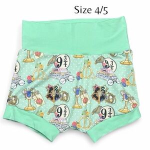Custom made shorts-NEW- Harry Potter print